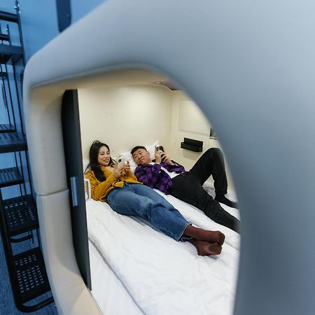 Capsule Hotel Constellation 89 Lviv Exterior photo