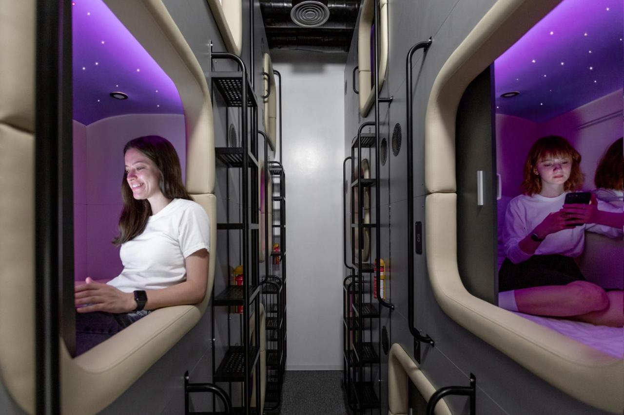 Capsule Hotel Constellation 89 Lviv Exterior photo